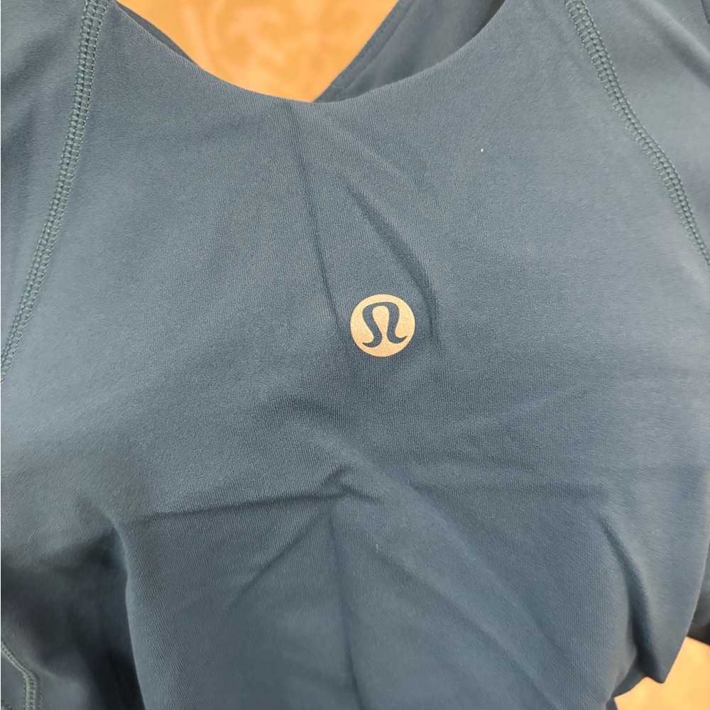 Lululemon align tank - Picture 3 of 4